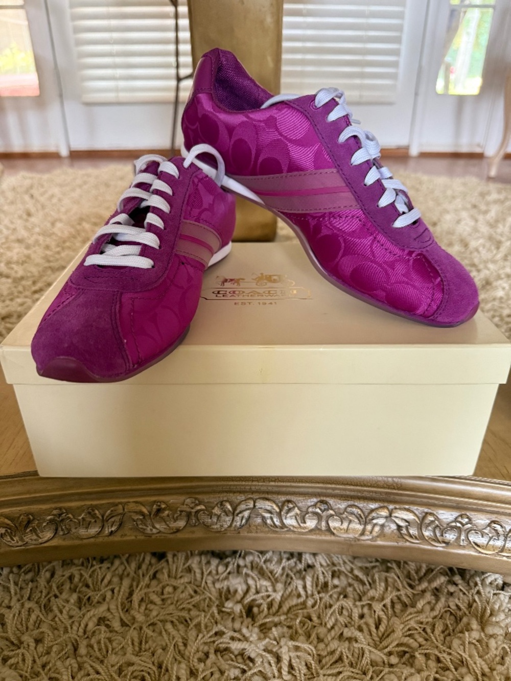 Coach Signature C Meredith Womens Sneakers 8 M Berry Signature Logo A1401 NIB